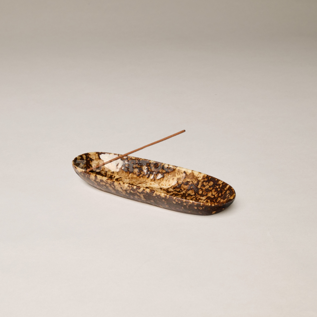 The Collector Ceramic Holder - Chocolate