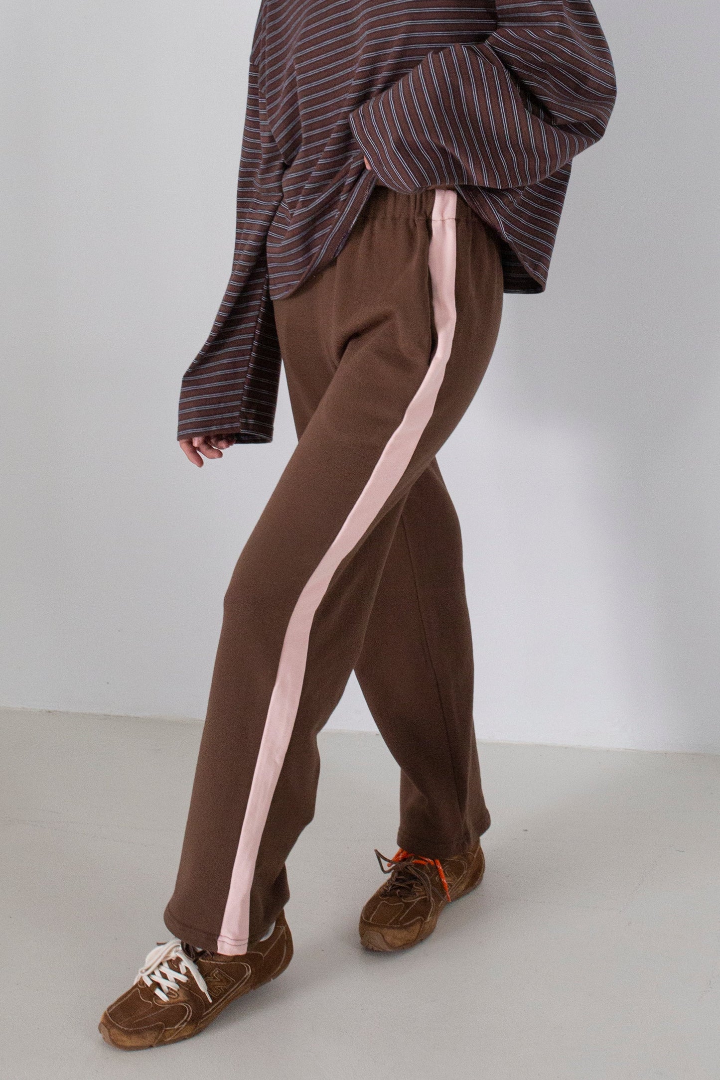 Women's Benny Cotton Racer Pants - Chocolate/Pink
