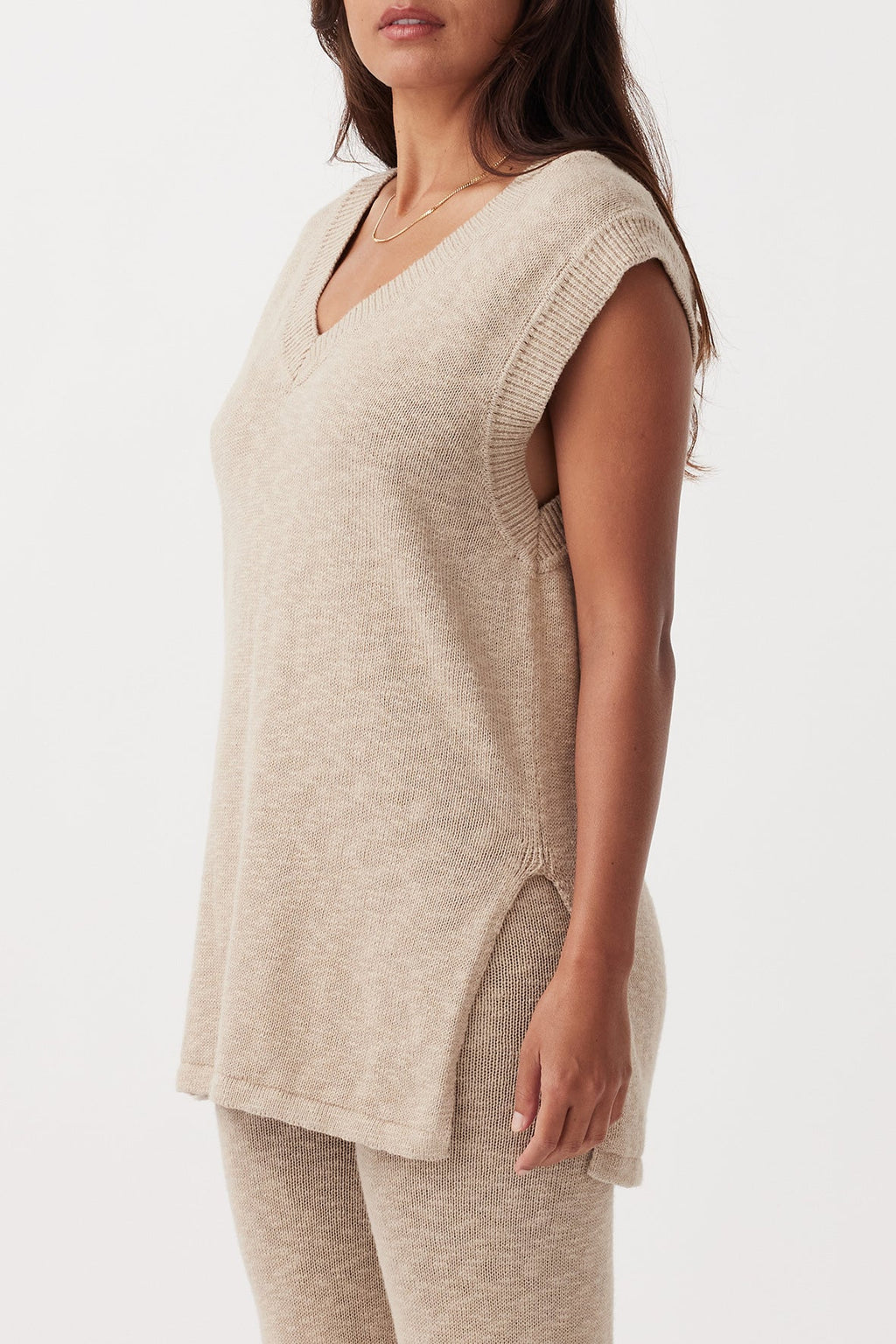 Emma Vest- Taupe