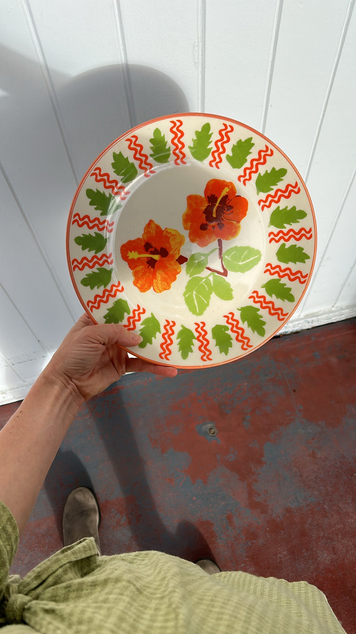 Hibiscus Red Plate