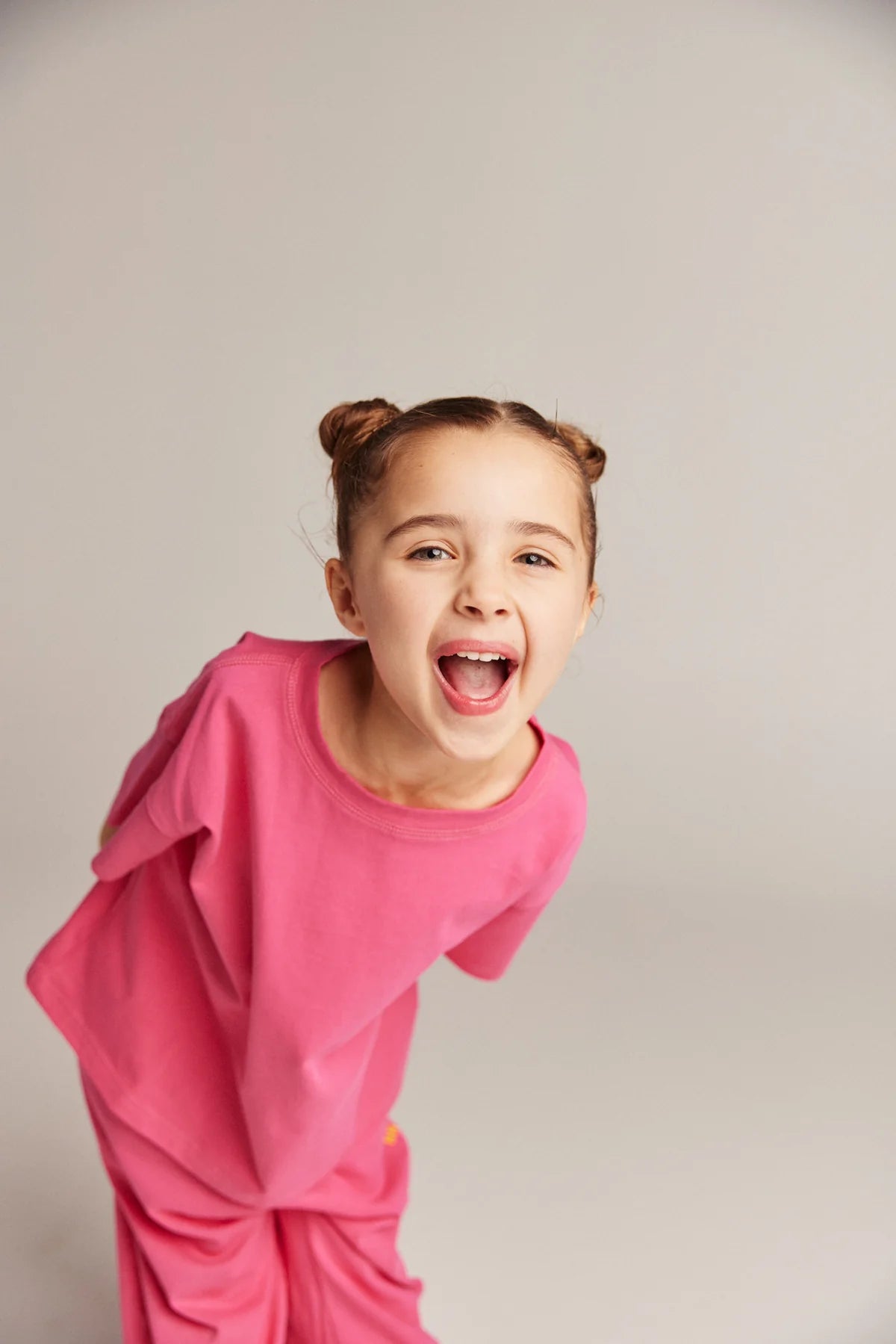 Base Tee in Pop Pink