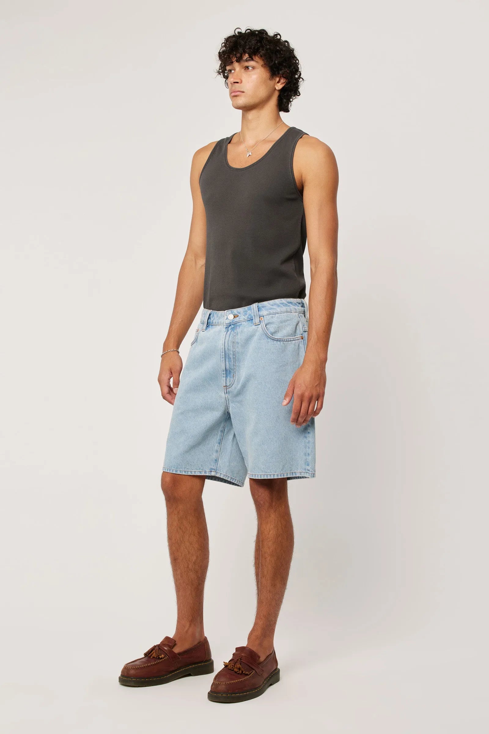 Ezy Short - Prowler