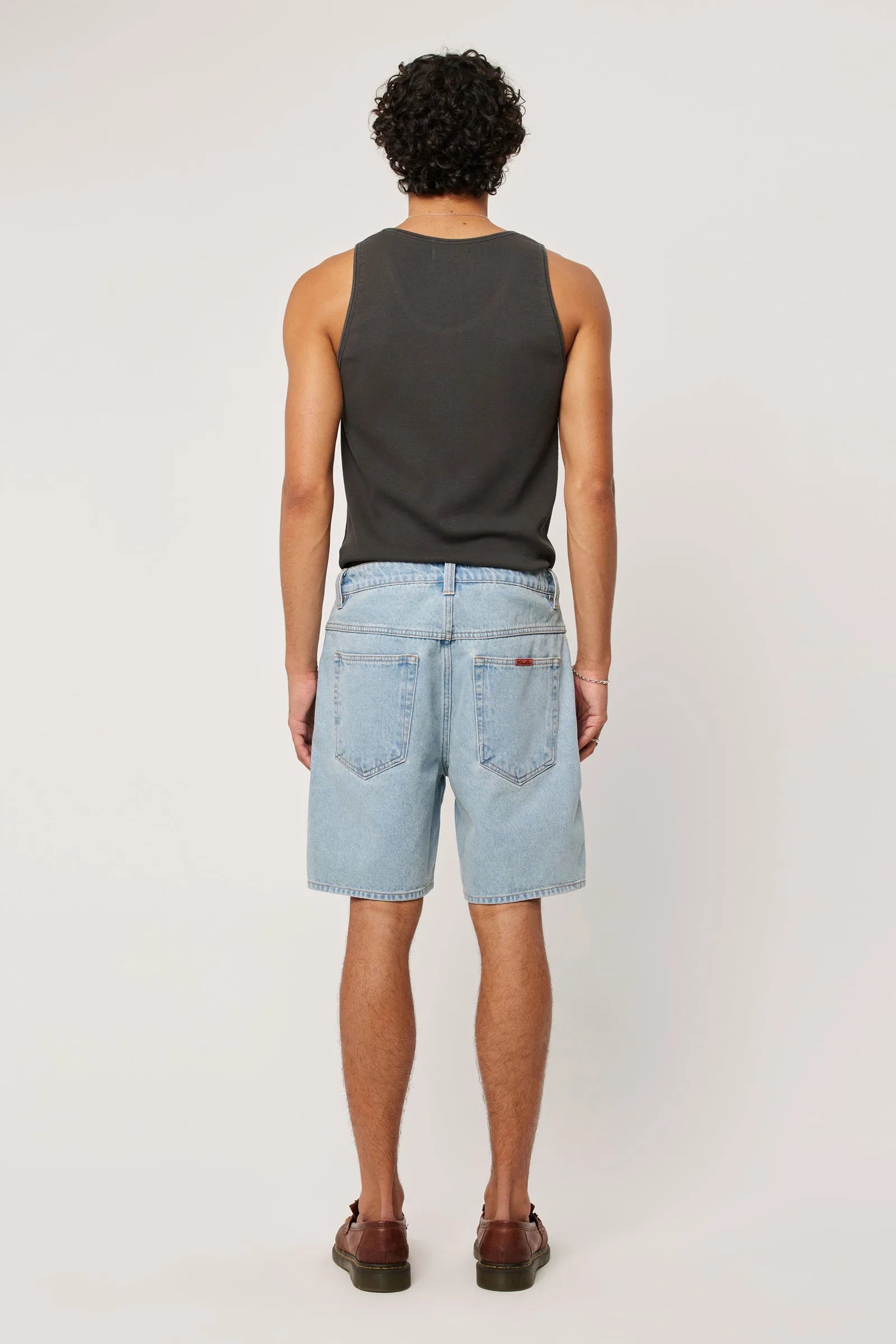 Ezy Short - Prowler