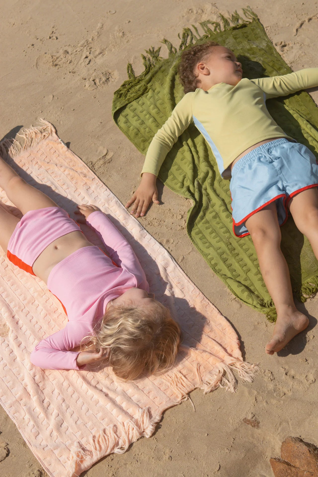 Flow Terry Beach Towel - Leaf Kids