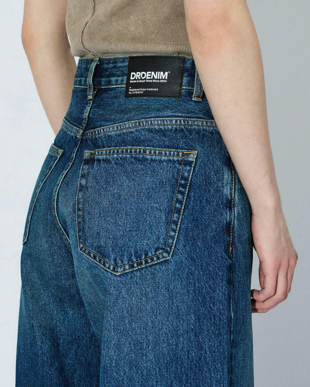 Donna Baggy Jeans - Stream Dark Fade Vintage