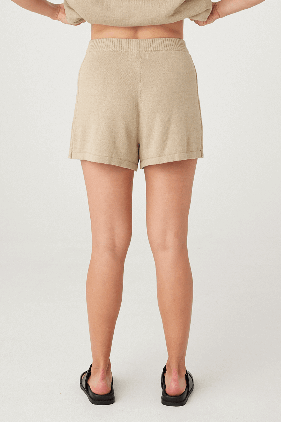 Poppy Short - Taupe