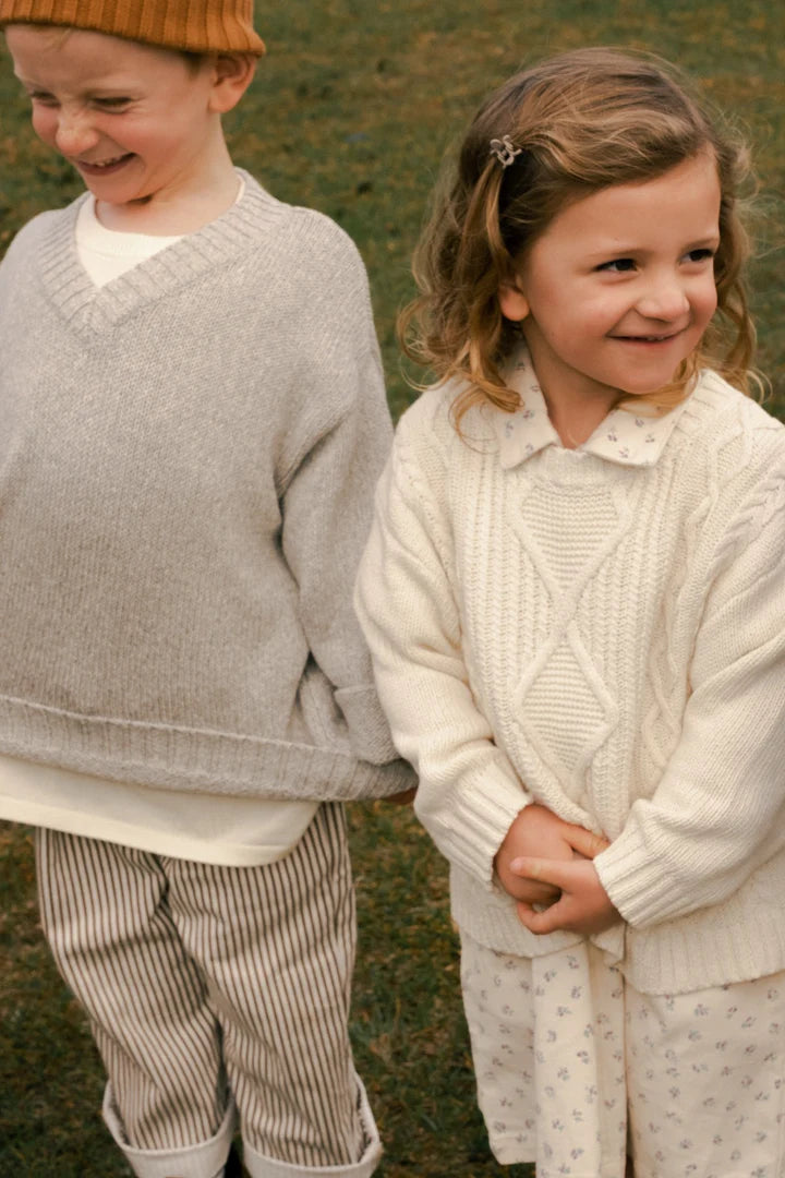 V-Neck Pullover - Grey Marle