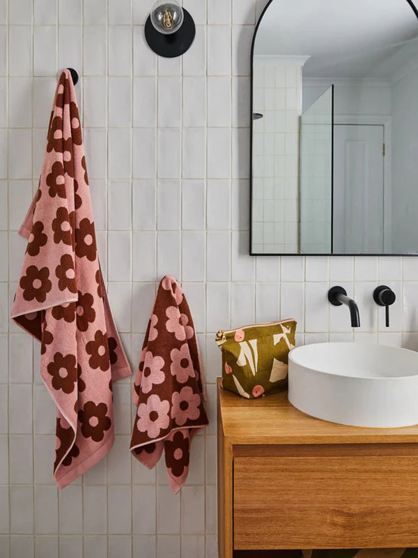 Winter Flowerbed Bath Towel