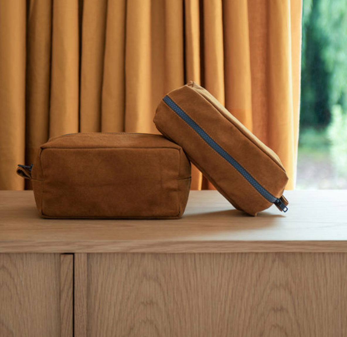 Marlo Contrast Wash Bag - Masala