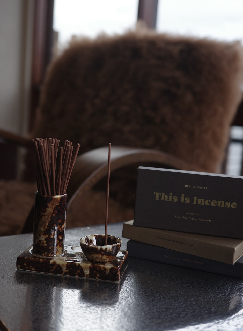 Gentle Habits Minimal Ceramic Incense Caddy – Chocolate