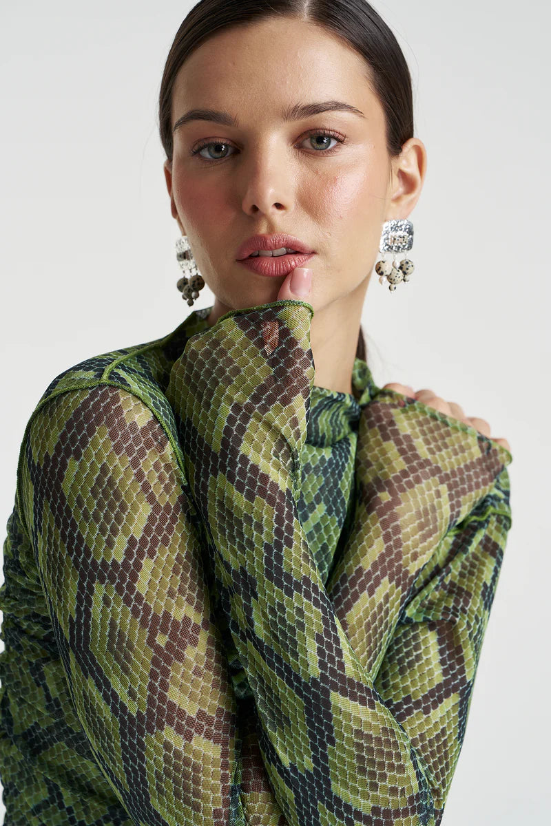 Mesh LS Rouched Skivvy