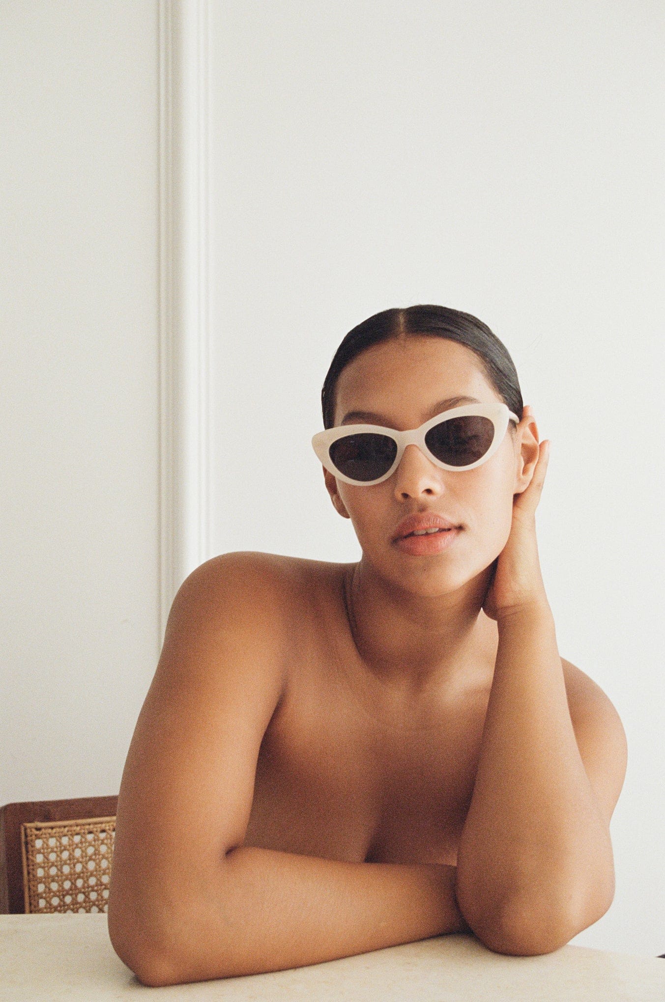 Isla Sunglasses- Nude